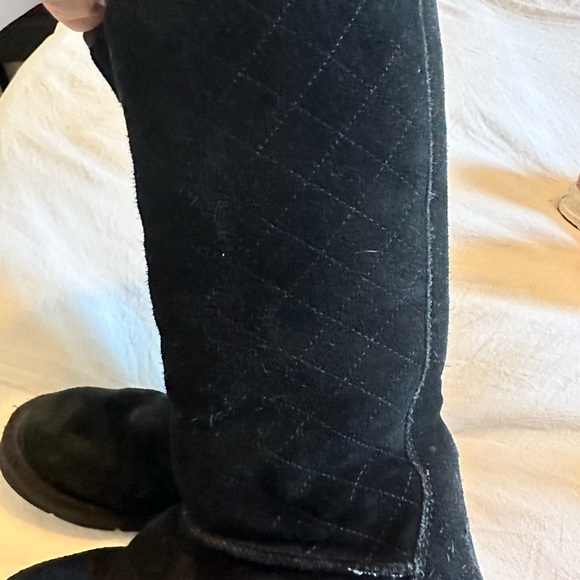 Women’s Tall Black Uggs - Picture 4 of 4